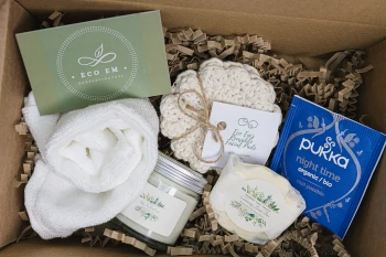 FACE THE MUSIC - GIFT SET OF THE MONTH